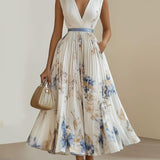 Brigida | Abito midi plissé in chiffon a fiori bianco con scollo a V