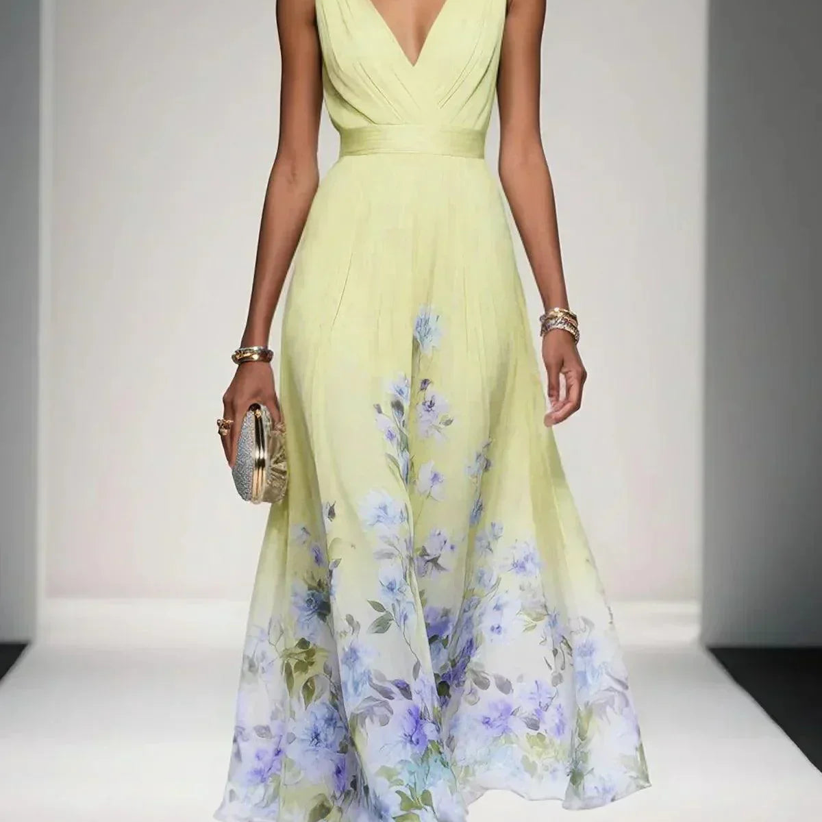 Paola | Abito lungo in chiffon con fiori azzurro e scollo a V