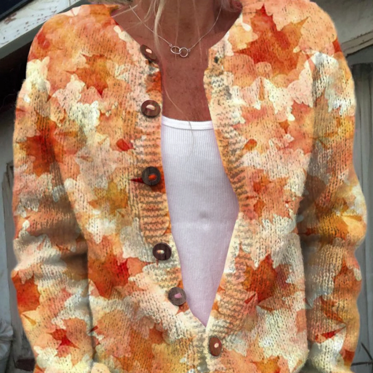 Cardigan autunnale con stampa artistica foglia d'acero e bottoni — 1