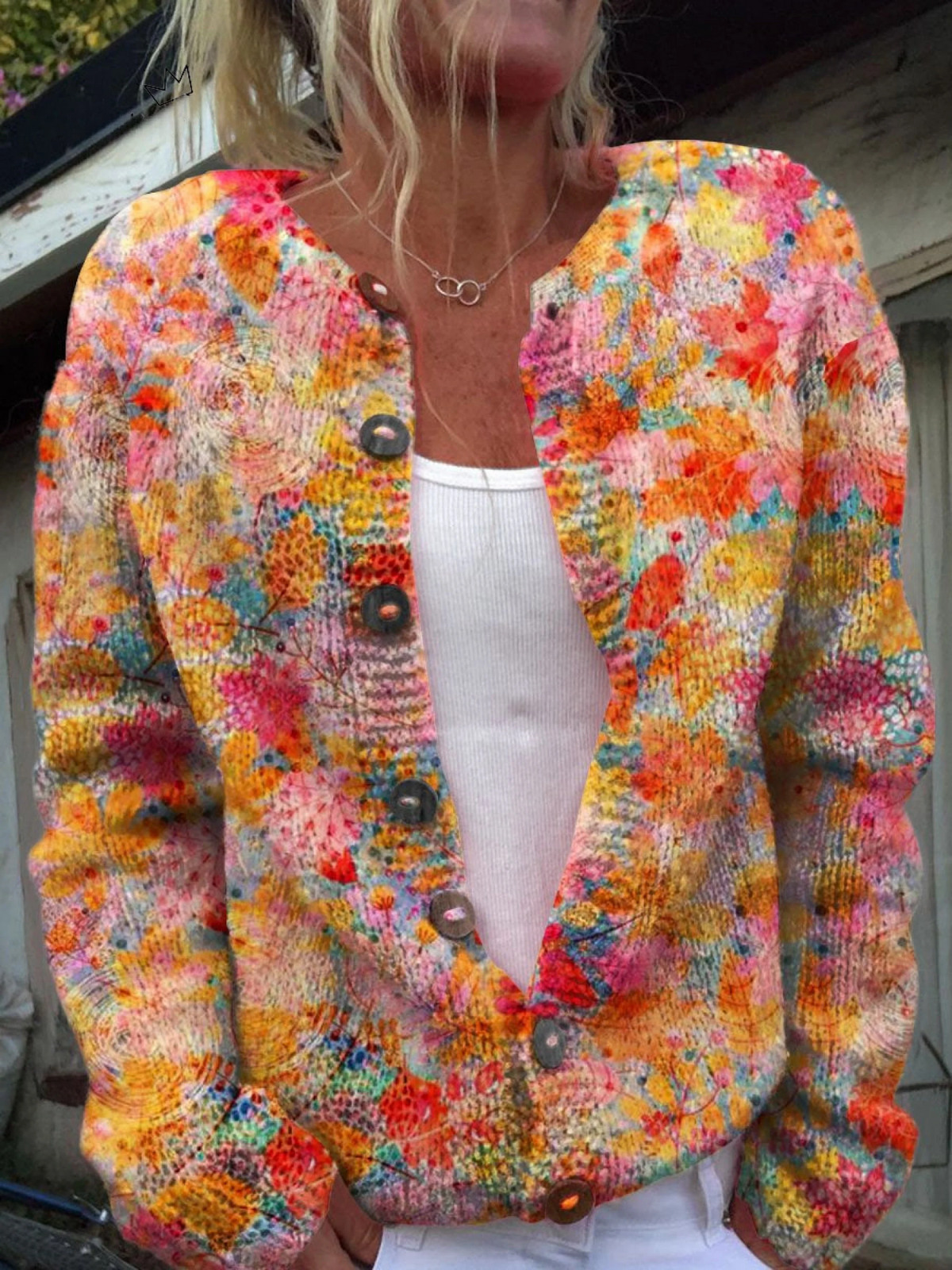 Cardigan casual con stampa floreale e bottoni — 1