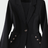 Cappotto dalle linee accattivanti — 2