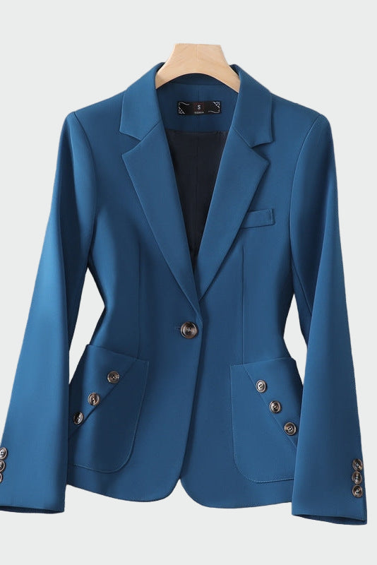 Cappotto dalle linee accattivanti — 3