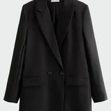 Cappotto oversize dalle linee moderne — 4