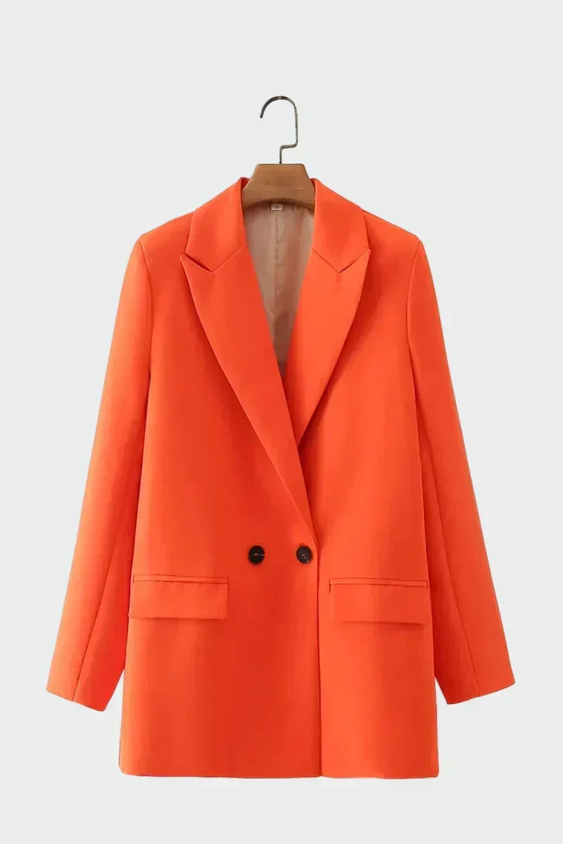 Cappotto oversize dalle linee moderne — 6