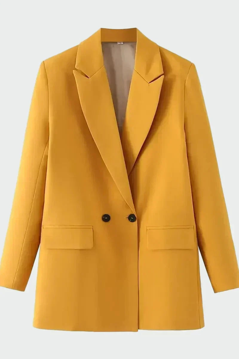 Cappotto oversize dalle linee moderne — 8