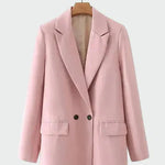 Cappotto oversize dalle linee moderne — 10