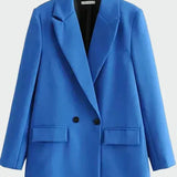 Cappotto oversize dalle linee moderne — 11