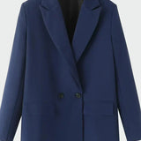 Cappotto oversize dalle linee moderne — 12