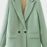 Cappotto oversize dalle linee moderne — 13