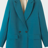 Cappotto oversize dalle linee moderne — 15