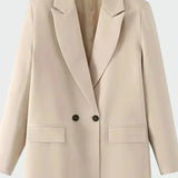 Cappotto oversize dalle linee moderne — 16