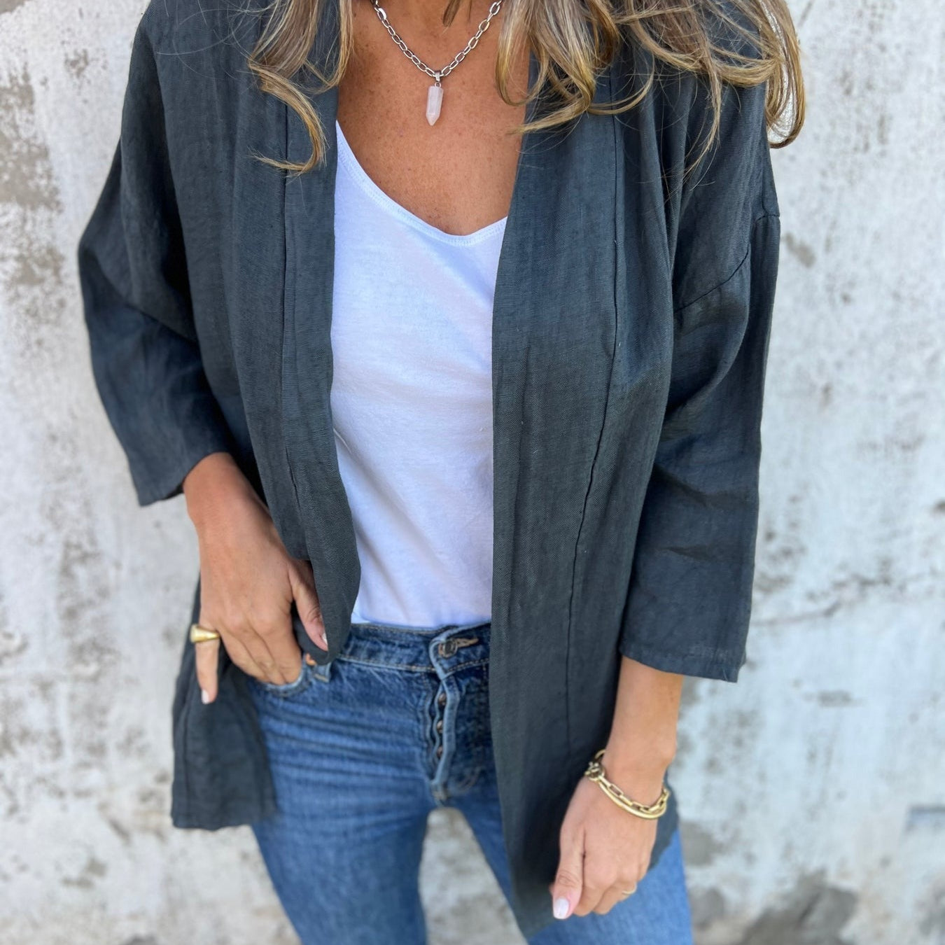 Cardigan in lino con volant — 11