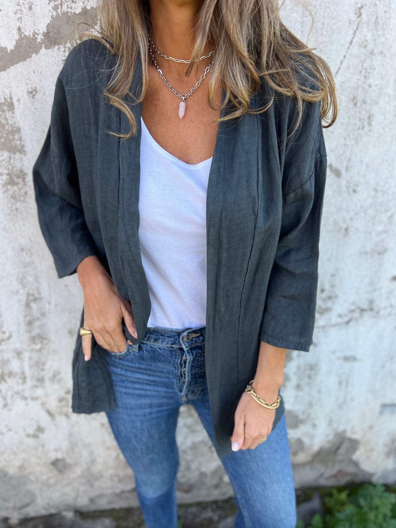 Cardigan in lino con volant — 11