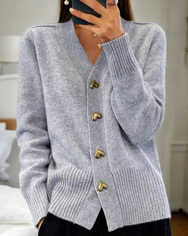 Adele | Cardigan elegante con bottoni a cuore — 3