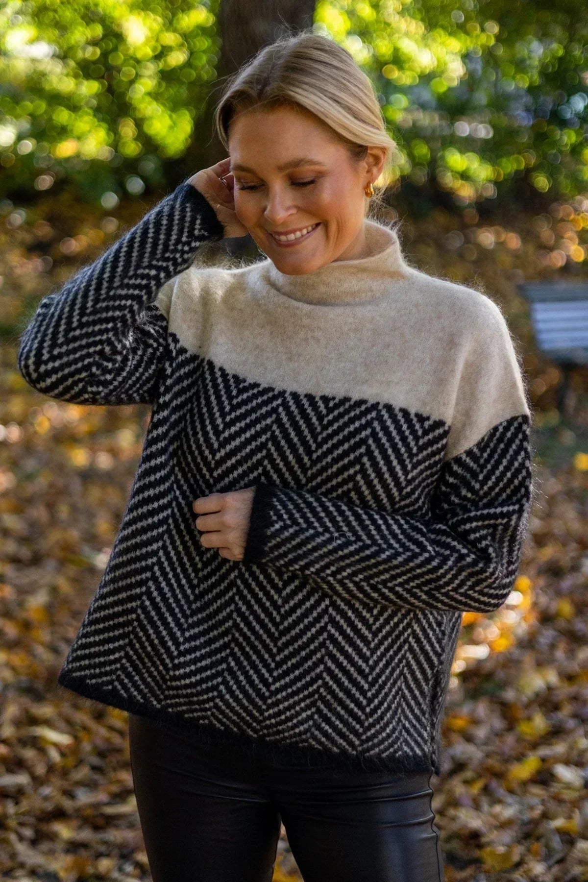 Adelie | Maglione dolcevita premium realizzato in maglia fine — 7