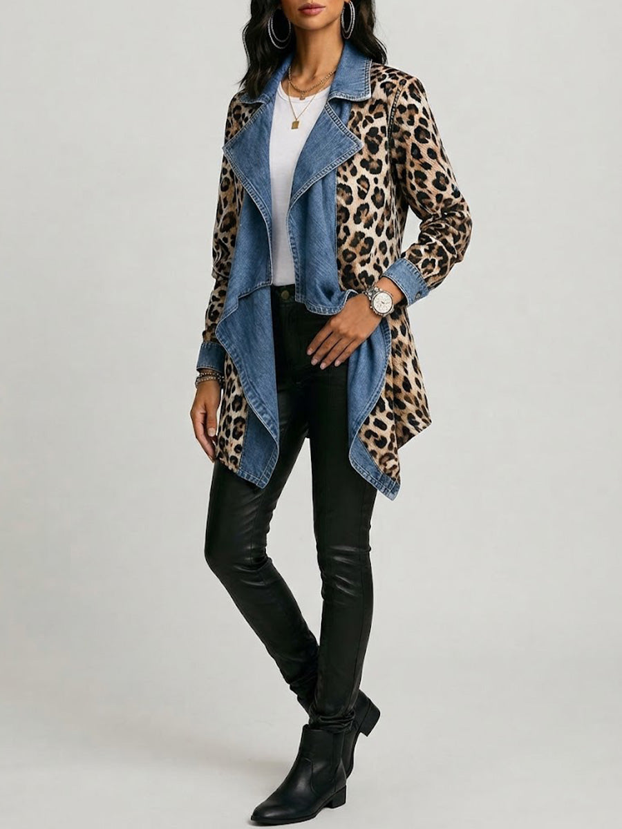 Adele | Giubbotto di media lunghezza con stampa leopardata e inserti in denim delavè — 2