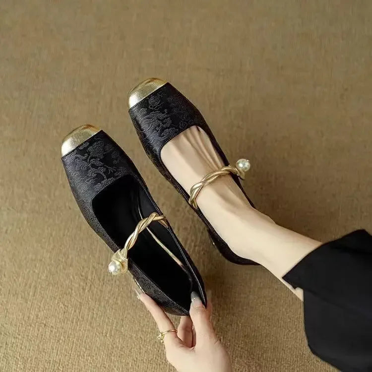 Tilda – Scarpe classiche con cinturino dal look elegante — 3