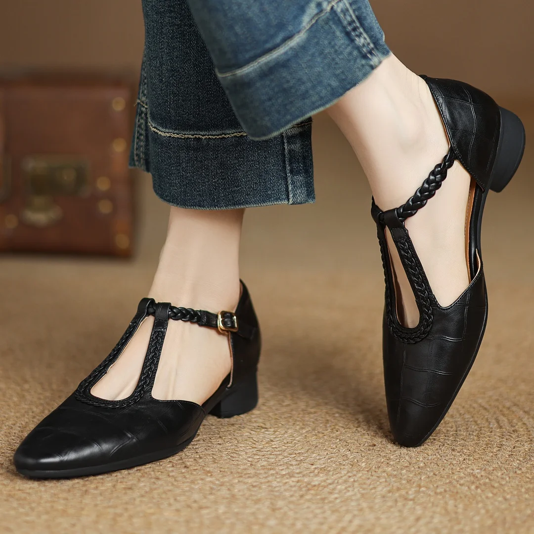 Carla – Scarpe classiche con barra a T in pelle con dettaglio intrecciato — 2