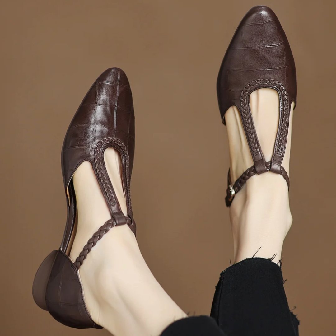 Carla – Scarpe classiche con barra a T in pelle con dettaglio intrecciato — 3
