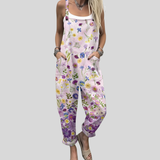 Salopette con delicati fiori di campo — 1