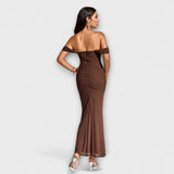 Solveig | vestito aderente con volant e spalle scoperte — 3