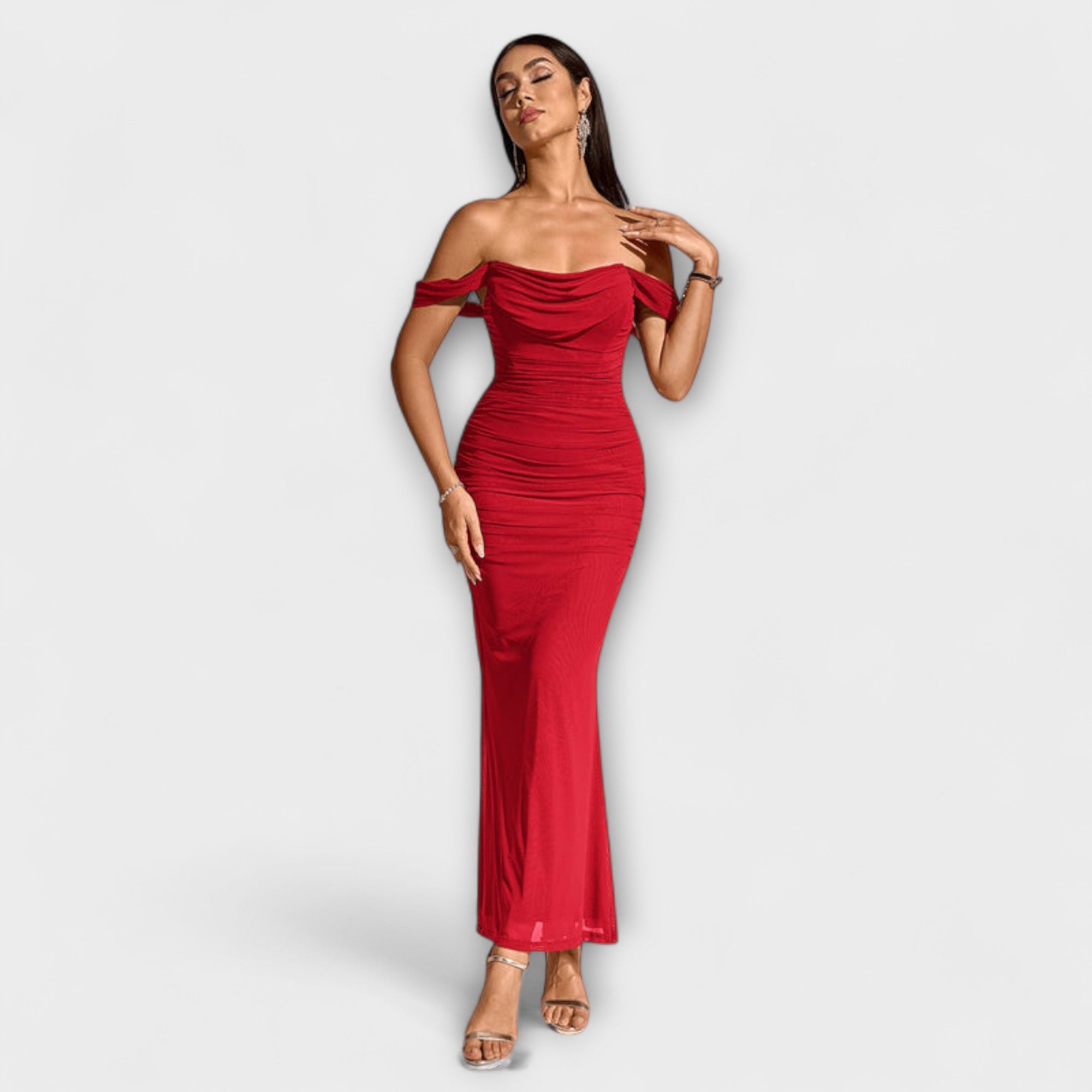 Solveig | vestito aderente con volant e spalle scoperte — 16
