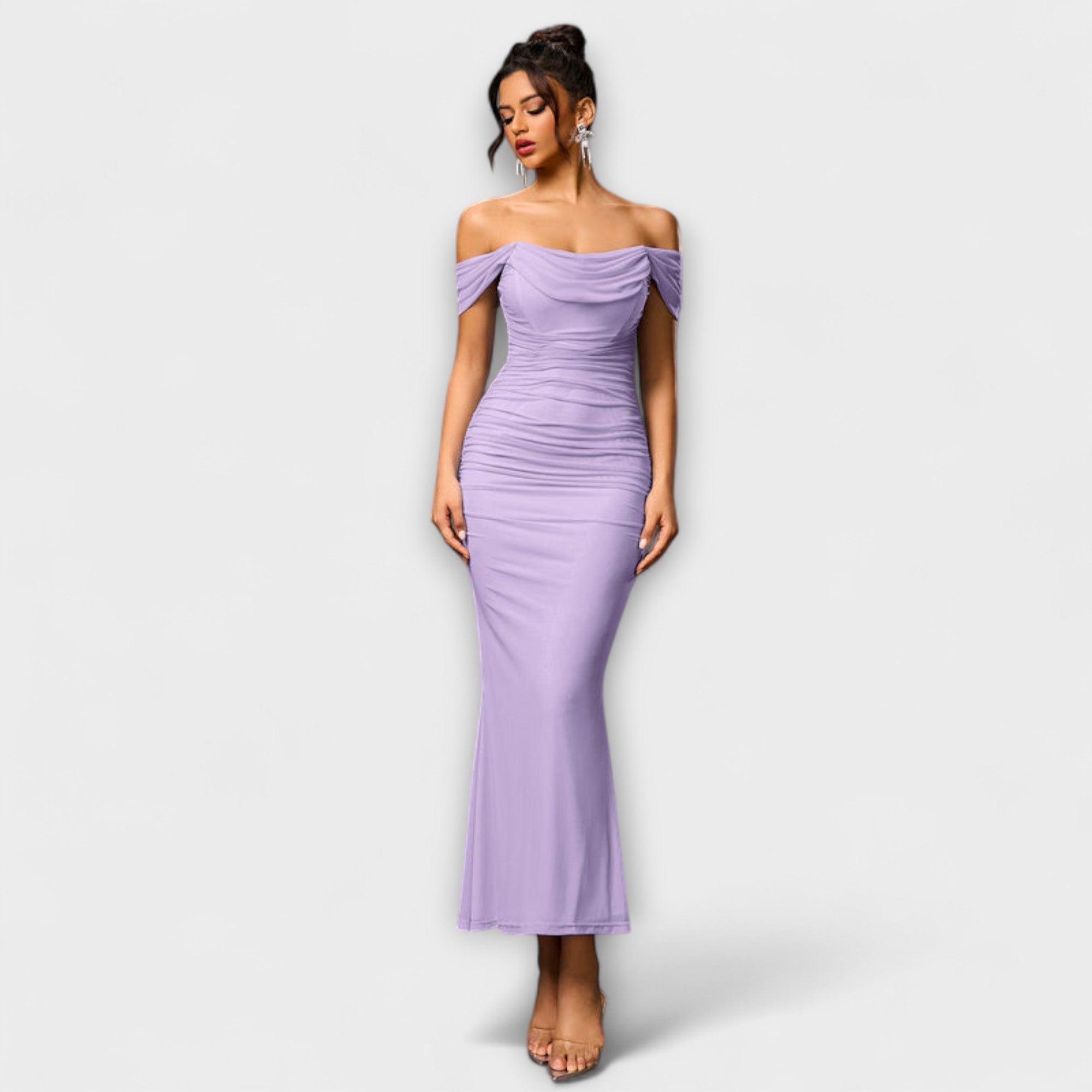 Solveig | vestito aderente con volant e spalle scoperte — 27