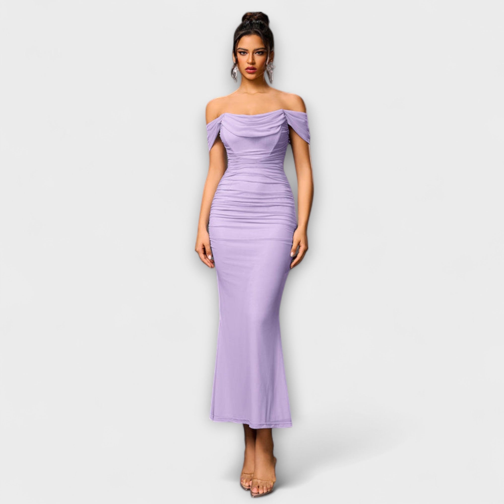 Solveig | vestito aderente con volant e spalle scoperte — 28