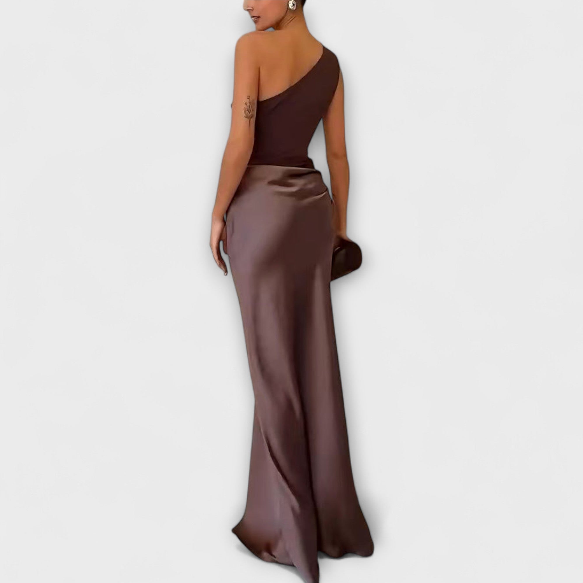 Lara | Elegante maxi abito plissettato monospalla — 3