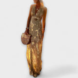 Margaretha | Abito fluido con scollo a V e dettagli in paillettes — 7