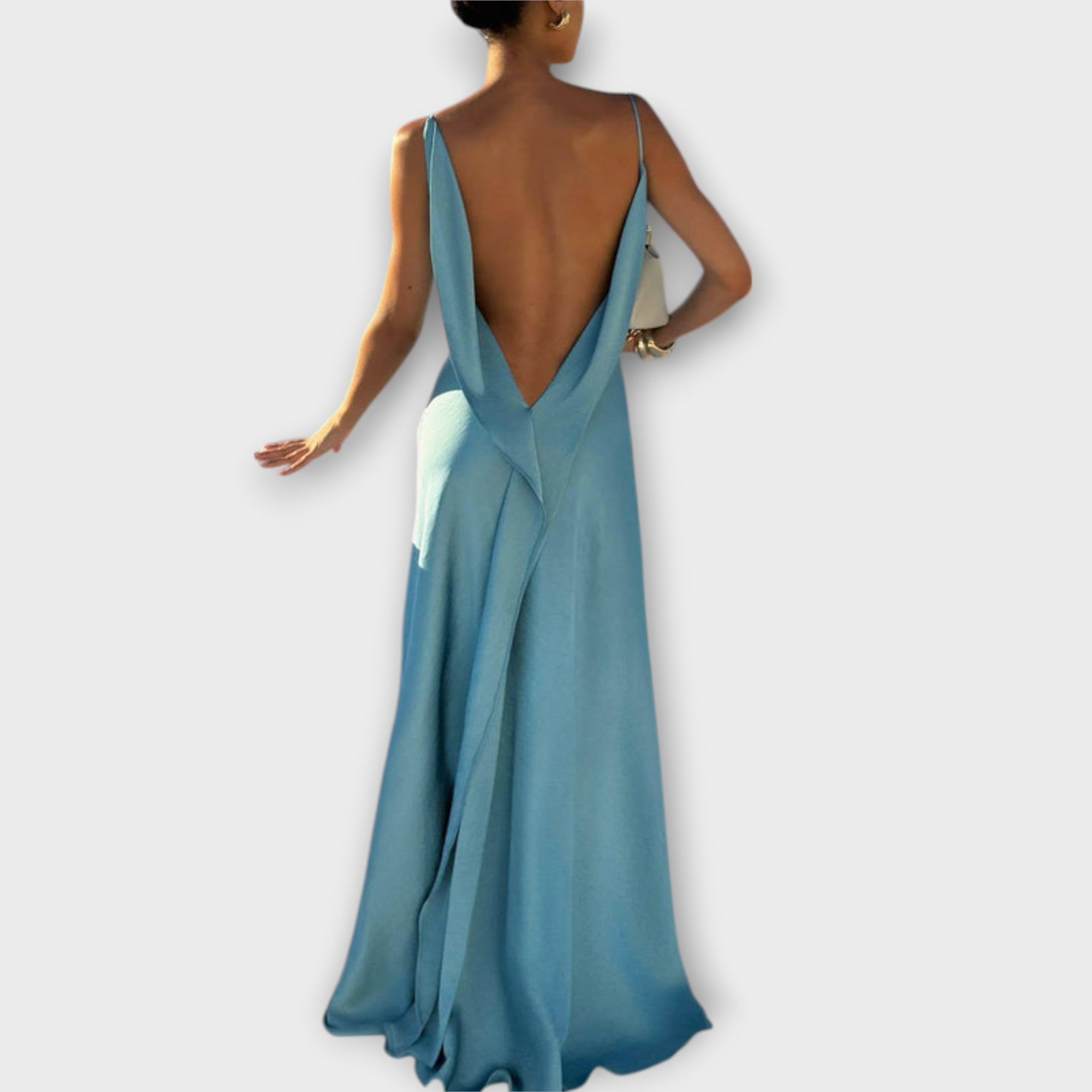 Melanie | Elegante maxi abito in raso con spacco alto — 3