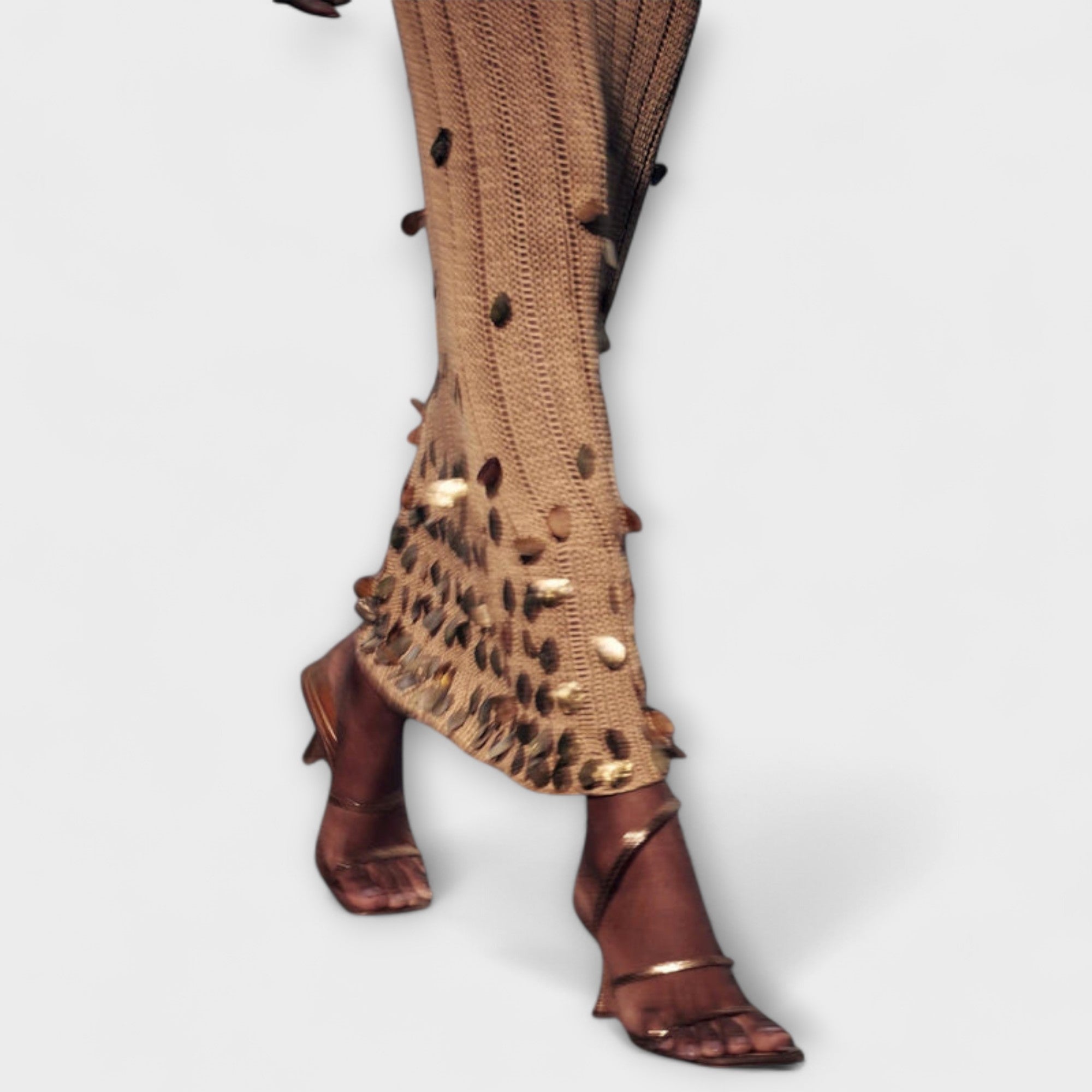 Theresa | Abito lungo in maglia color oro di Dolly — 6