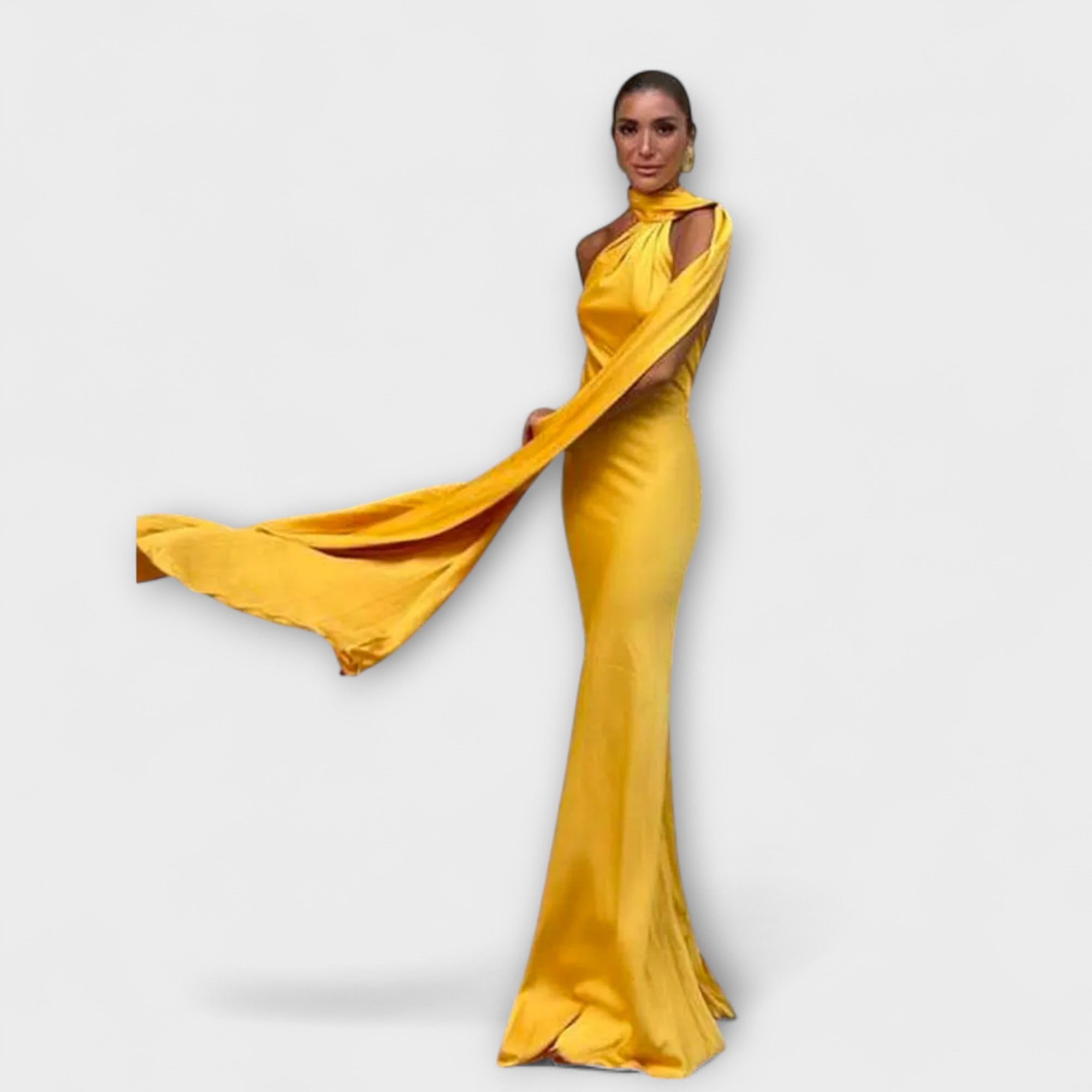 Saskia | Maxi vestito chic con scollo all'americana e spalle scoperte — 11