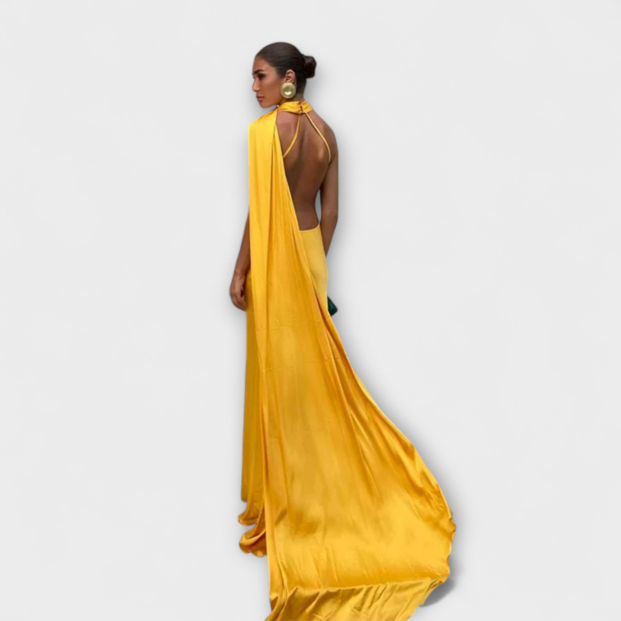 Saskia | Maxi vestito chic con scollo all'americana e spalle scoperte — 12