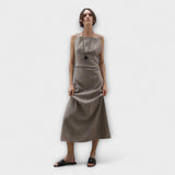 Hannelore | Maxi abito fluido realizzato in misto lino — 1