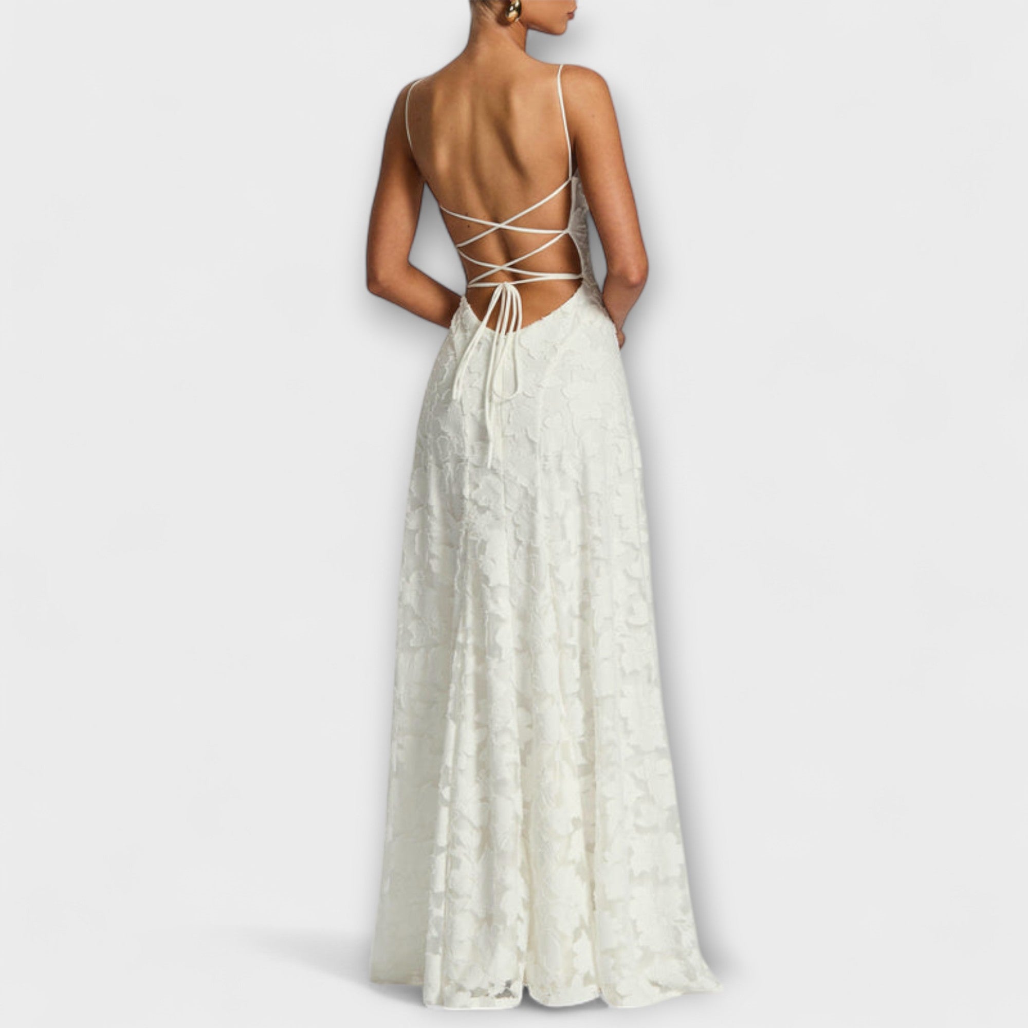 Margit | Maxi abito chic in pizzo floreale con spalline sottili — 2