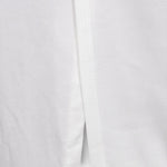 Ruth | Abito bianco a maniche lunghe con vita ritagliata e dettagli in strass — 2