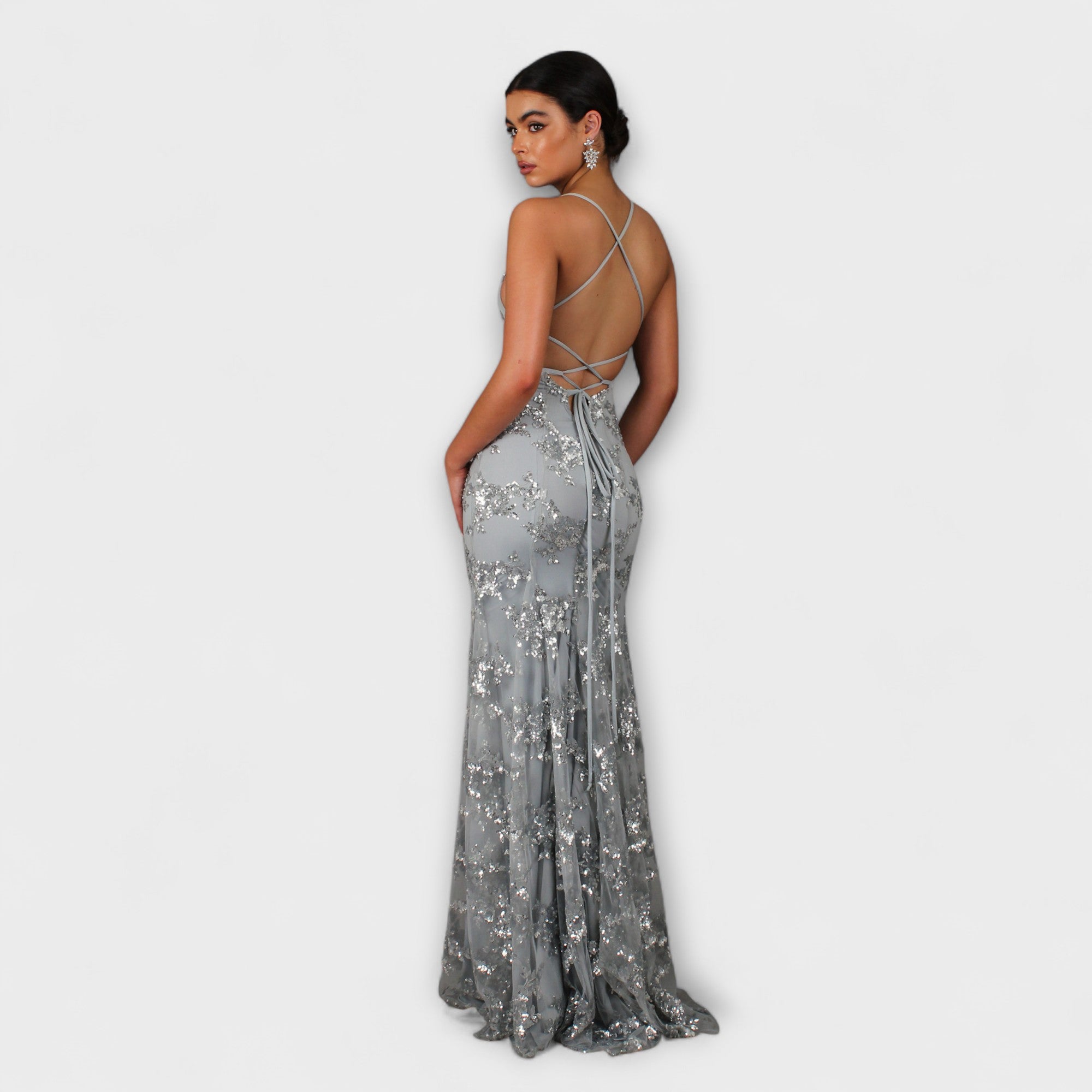 Anneliese | Maxi abito con scollo a V e paillettes senza schienale — 4