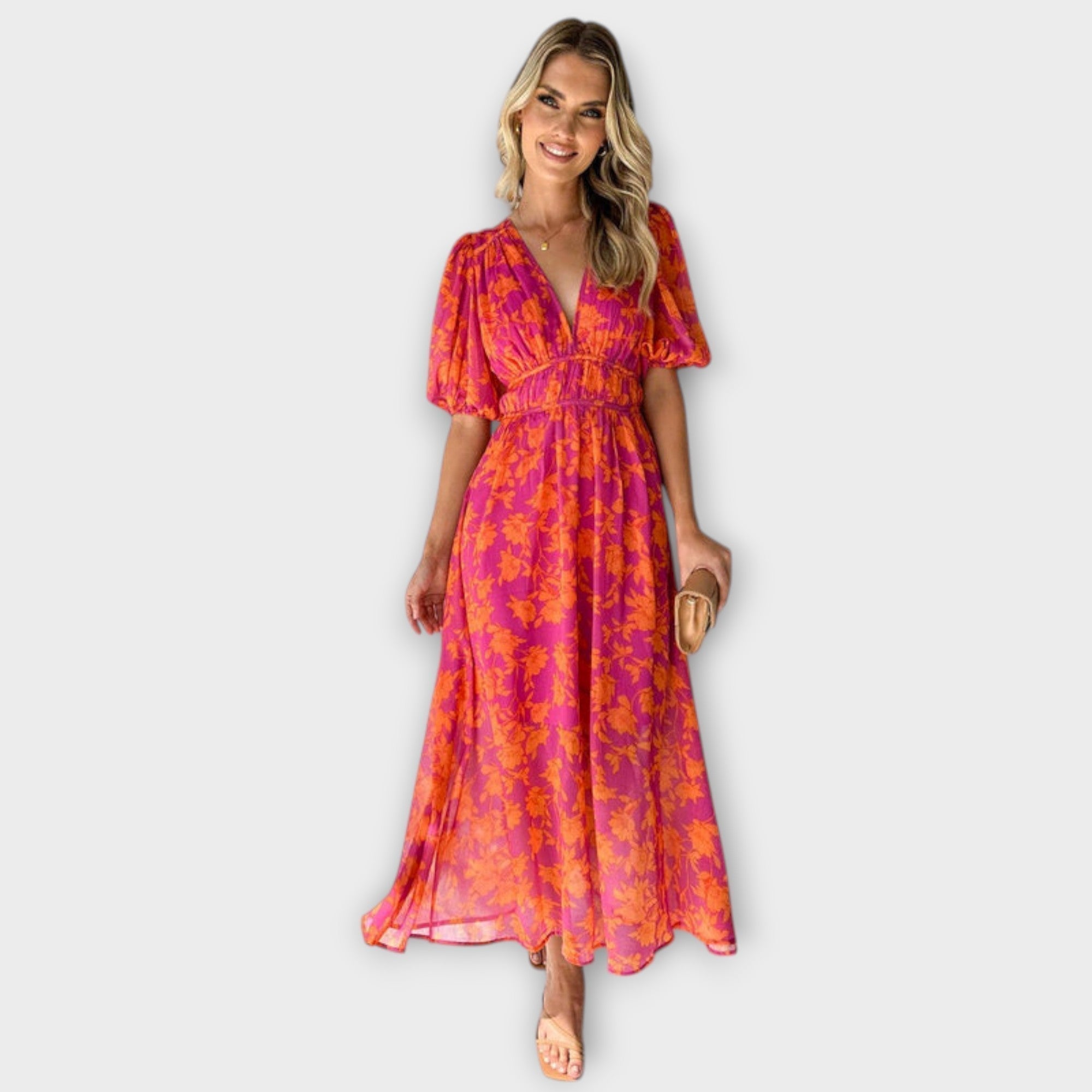 Henrike | Abito midi con maniche a sbuffo e stampa floreale con scollo a V — 4