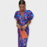 Maria | Abito elegante con scollo a V e maniche a sbuffo — 2