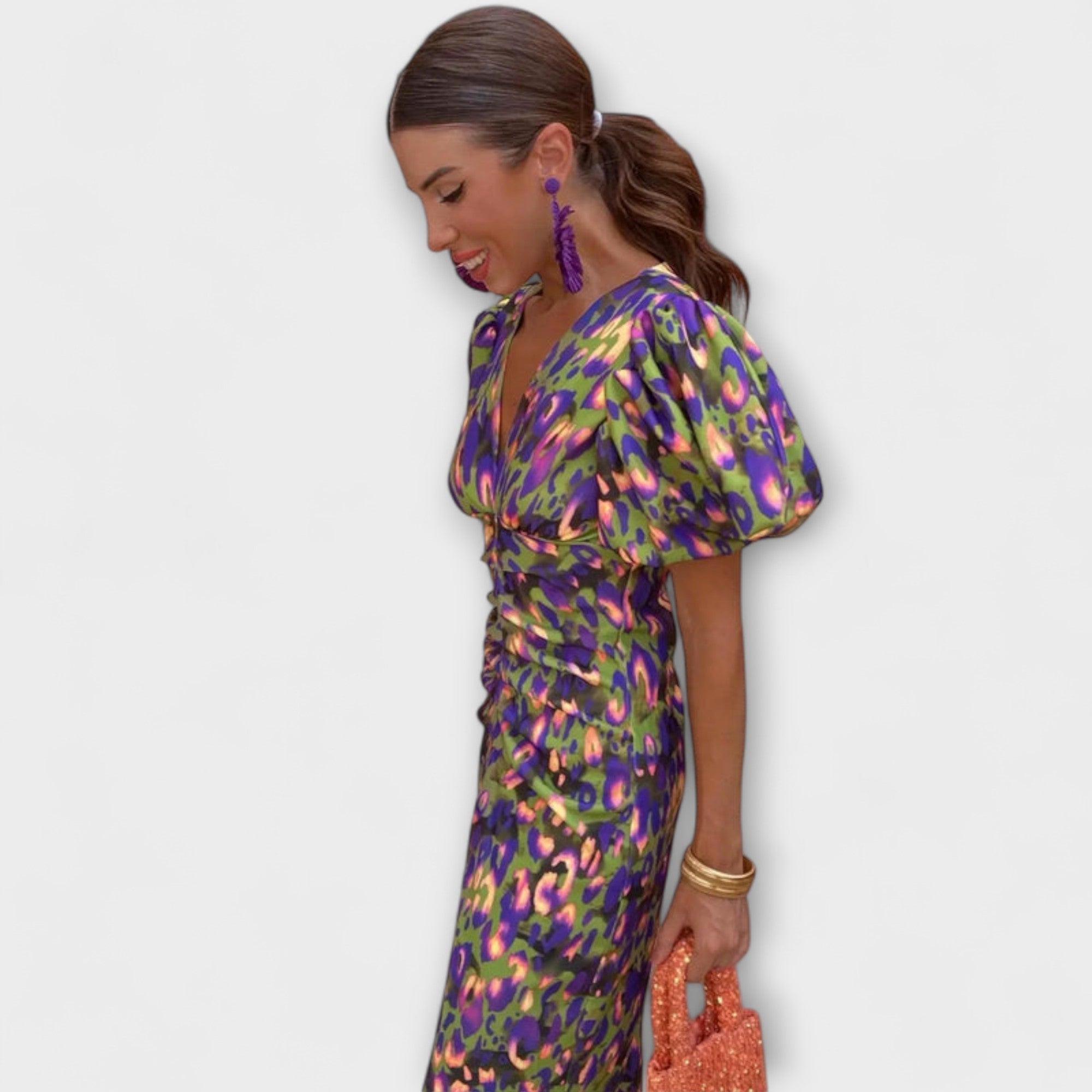 Maria | Abito elegante con scollo a V e maniche a sbuffo — 5