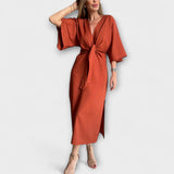 Ilse | Abito casual con scollo a V e cravatta — 1