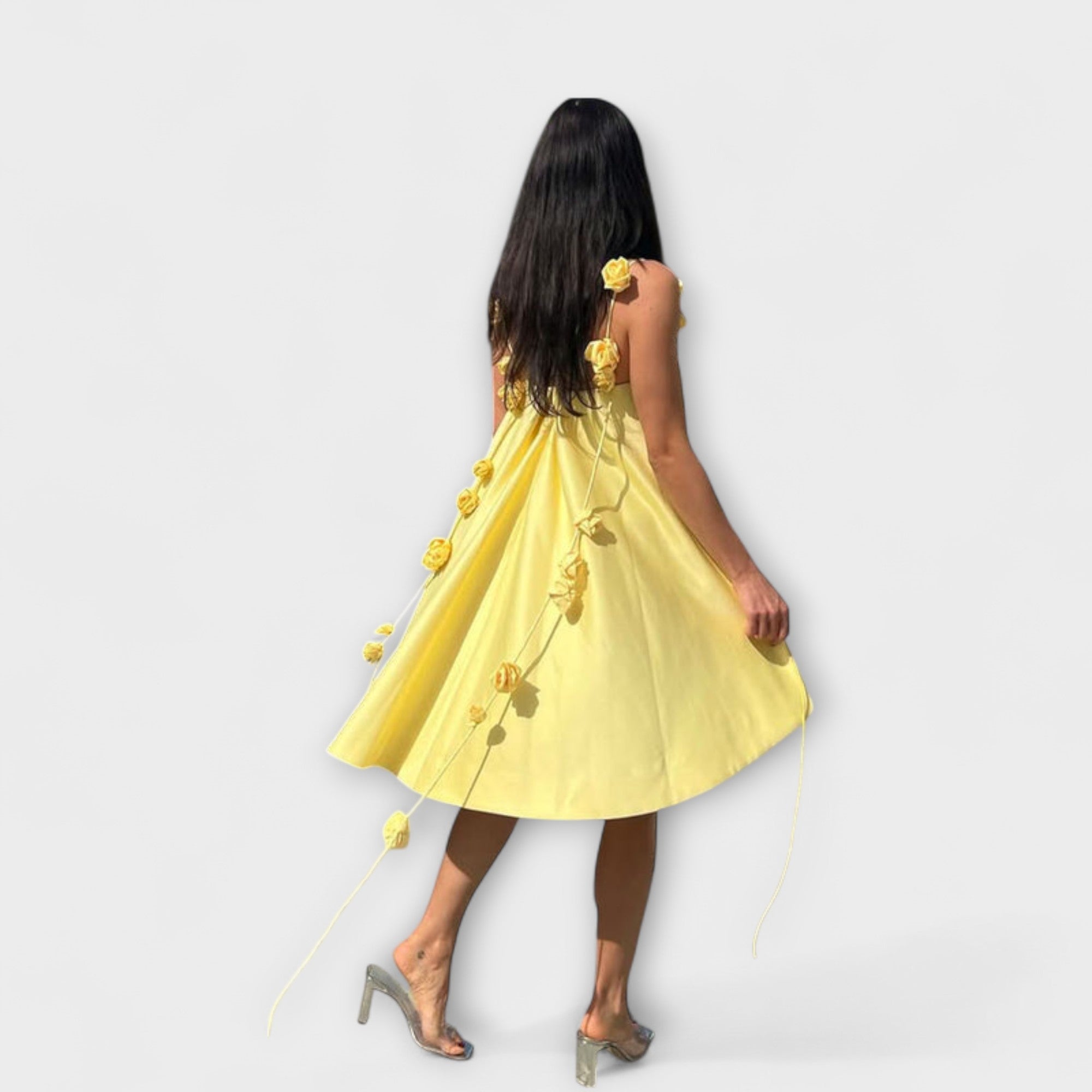 Charlotte | Mini abito ampio con stampa floreale elegante e spalline — 2