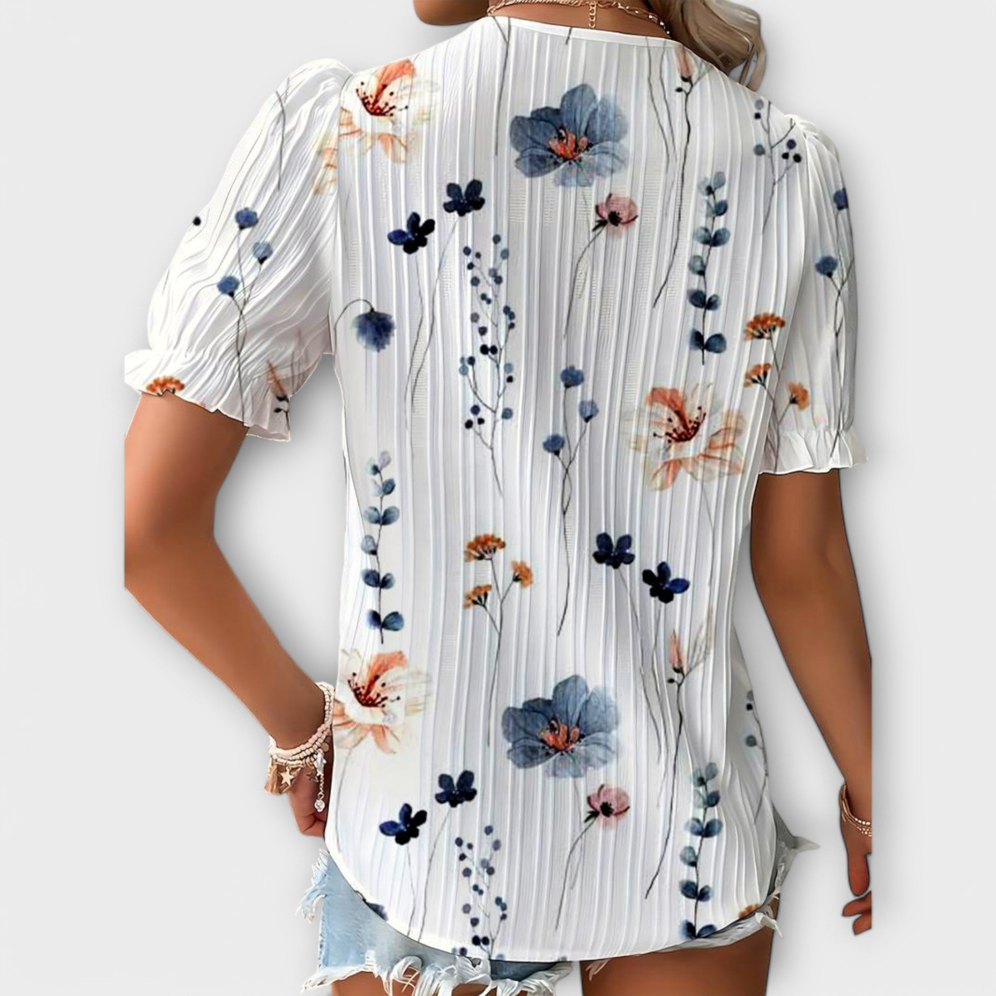 Louisa | Camicetta alla moda con scollo a punta — 6