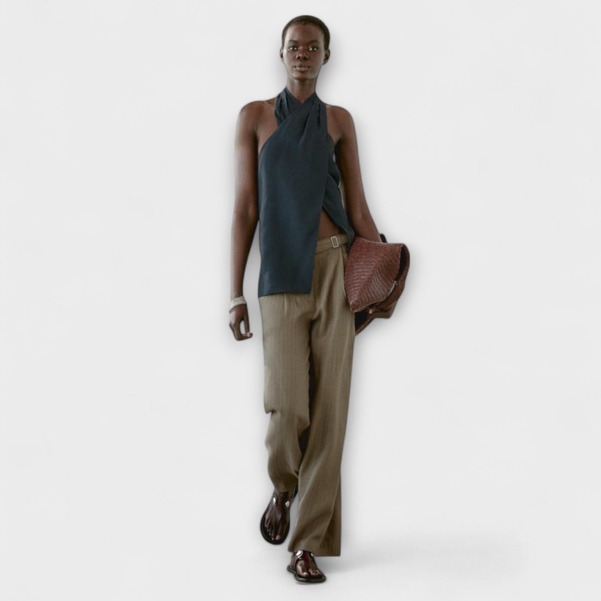 Marion | Top blu con scollo all'americana e apertura sulla schiena — 1