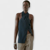 Marion | Top blu con scollo all'americana e apertura sulla schiena — 3