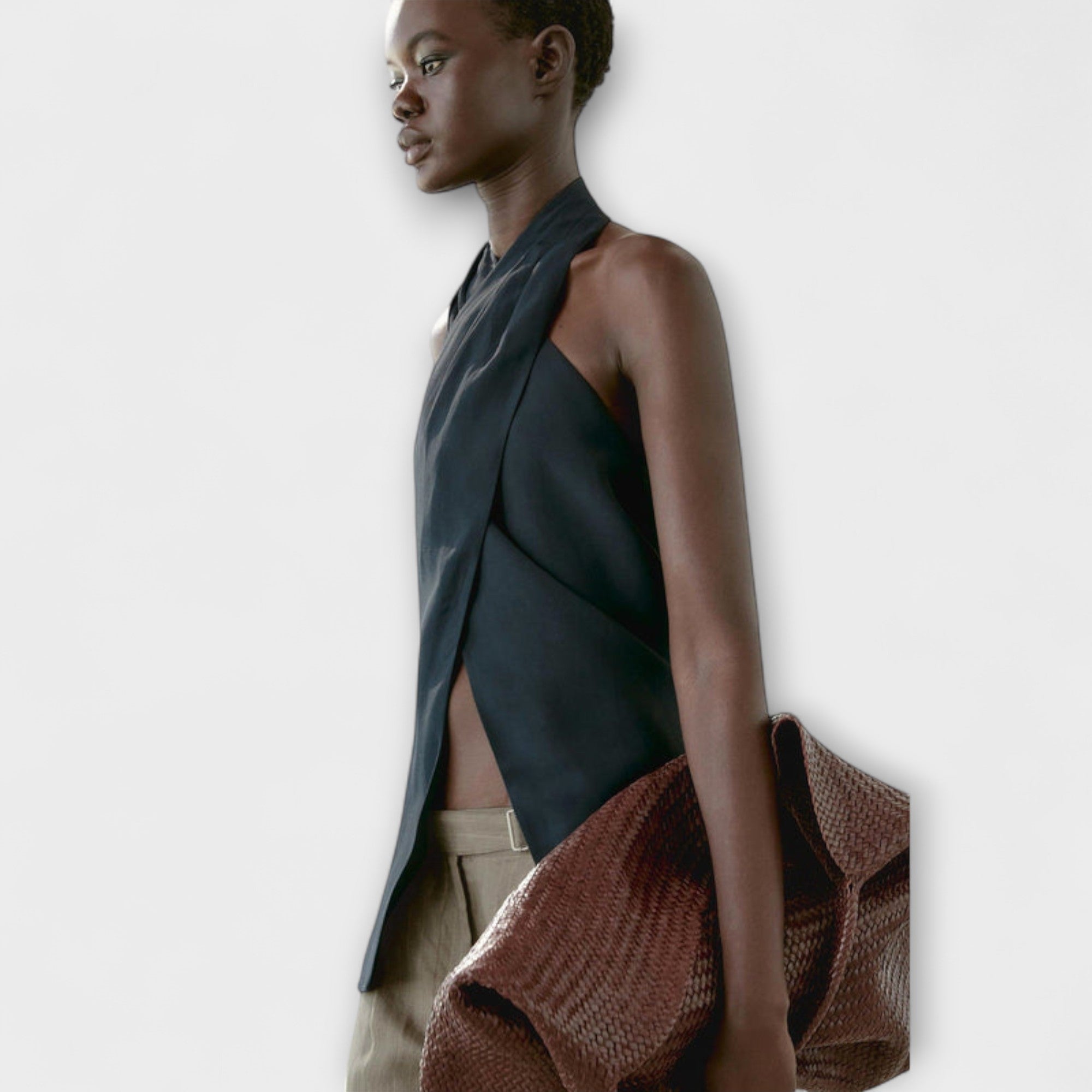 Marion | Top blu con scollo all'americana e apertura sulla schiena — 6