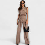 Charlotte | Completo asimmetrico con spalle drappeggiate — 1