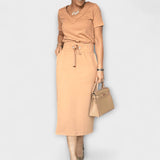 Viktoria | Top elegante con scollo a V e gonna — 6