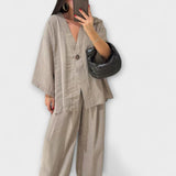 Greta | Duo top e pantaloni casual con scollo a V — 10